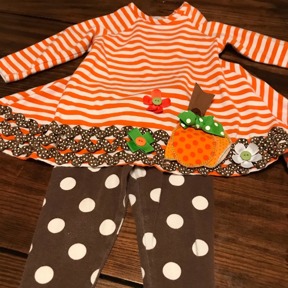 Peaches and Cream fall outfit.